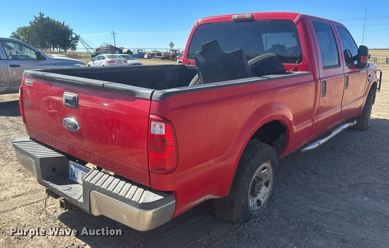image for item IU9032 2008 Ford F250 Super Duty XLT  Crew Cab pickup truck