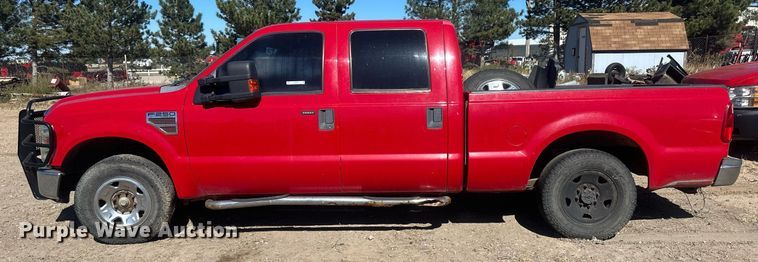 image for item IU9032 2008 Ford F250 Super Duty XLT  Crew Cab pickup truck