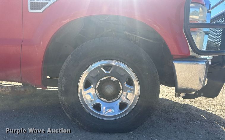 image for item IU9032 2008 Ford F250 Super Duty XLT  Crew Cab pickup truck