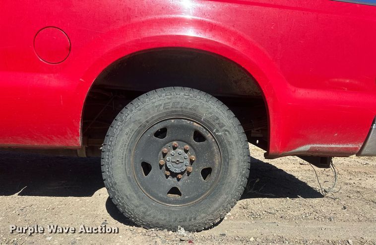 image for item IU9032 2008 Ford F250 Super Duty XLT  Crew Cab pickup truck