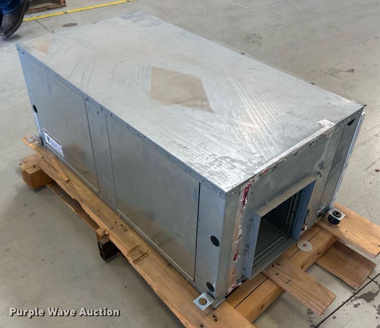 image for item IU9102 (2) heat pumps