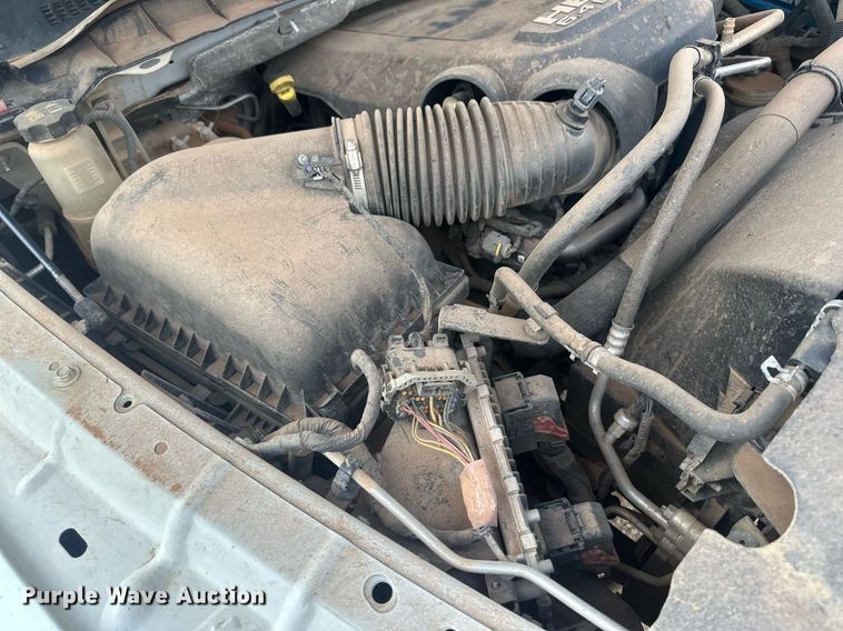 image for item IU9111 2014 Dodge Ram 2500HD  Crew Cab pickup truck cab and chassis