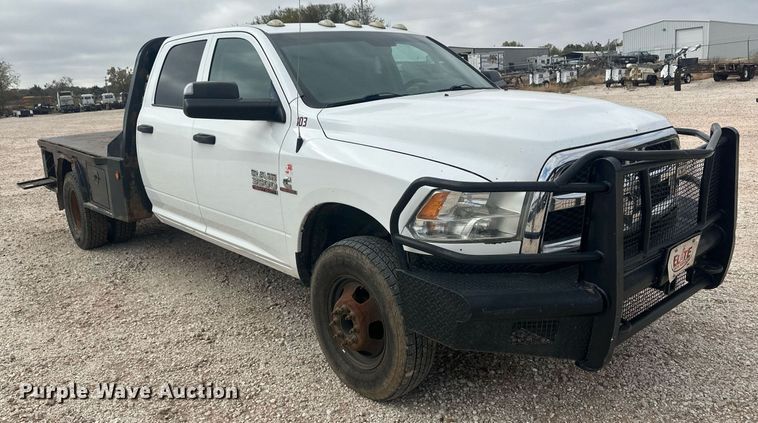 image for item IU9112 2016 Dodge Ram 3500HD  Crew Cab flatbed pickup truck