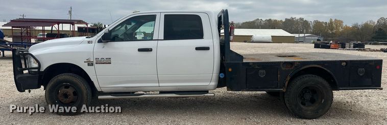 image for item IU9112 2016 Dodge Ram 3500HD  Crew Cab flatbed pickup truck