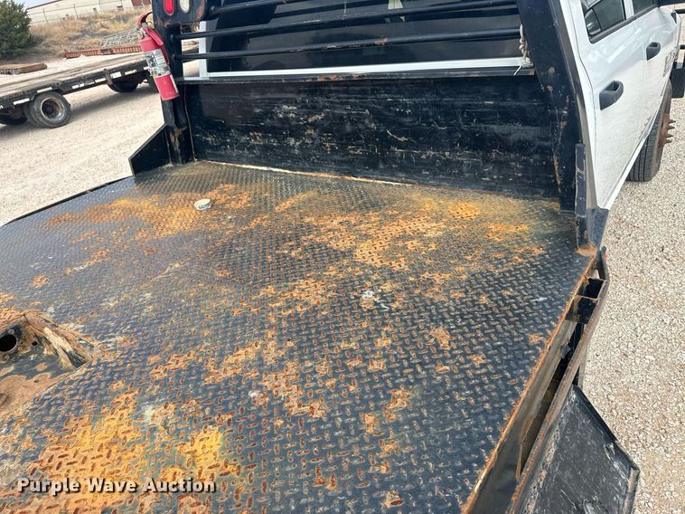 image for item IU9112 2016 Dodge Ram 3500HD  Crew Cab flatbed pickup truck