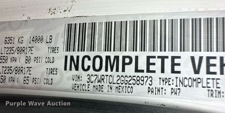 image for item IU9112 2016 Dodge Ram 3500HD  Crew Cab flatbed pickup truck