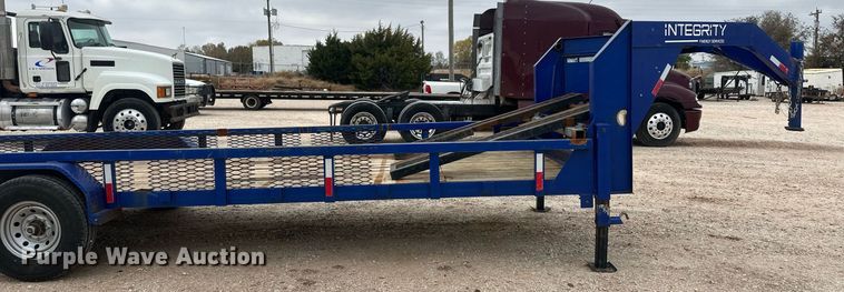 image for item IU9114 2018 Pull Do  equipment trailer
