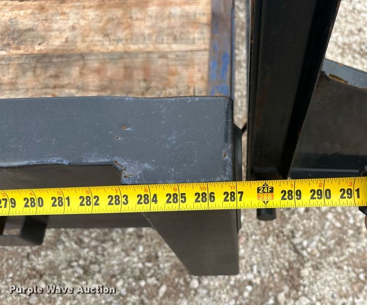 image for item IU9114 2018 Pull Do  equipment trailer