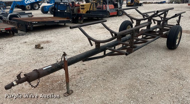image for item IU9116 Cardon  hay bale trailer