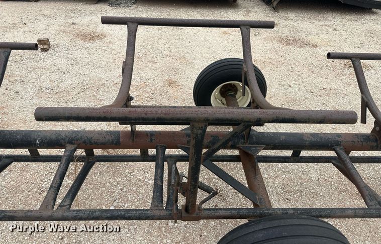 image for item IU9116 Cardon  hay bale trailer