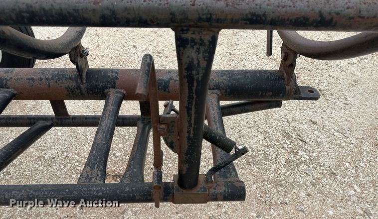 image for item IU9116 Cardon  hay bale trailer