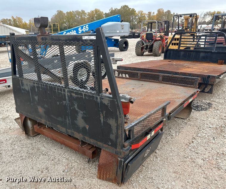 image for item IU9117 2J  steel flatbed