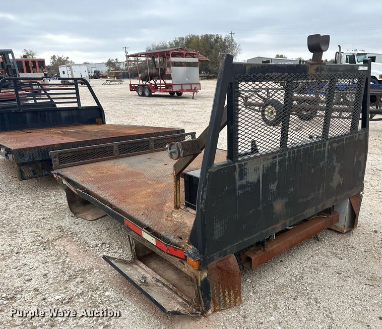 image for item IU9117 2J  steel flatbed