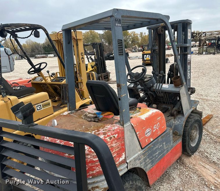 image for item IU9120 Worldlift WFD50-16584W  forklift