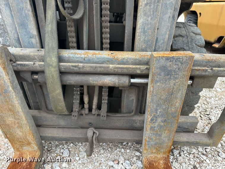 image for item IU9120 Worldlift WFD50-16584W  forklift