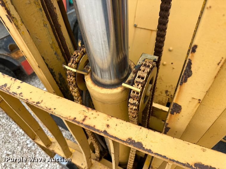 image for item IU9121 Caterpillar V50B  forklift