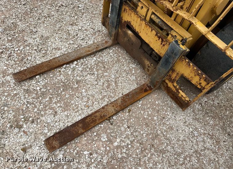 image for item IU9121 Caterpillar V50B  forklift