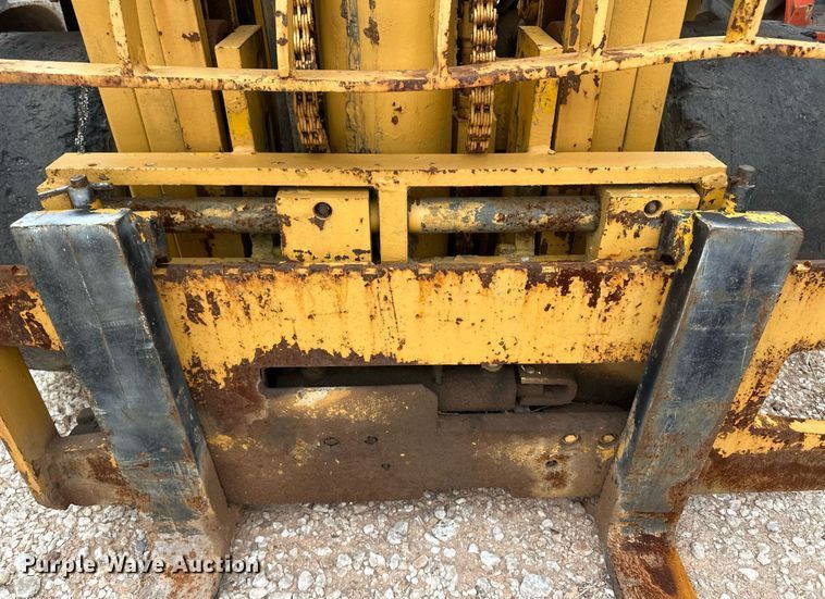 image for item IU9121 Caterpillar V50B  forklift