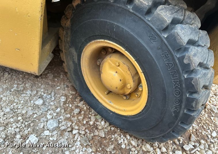 image for item IU9121 Caterpillar V50B  forklift