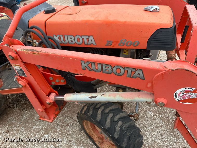 image for item IU9122 Kubota B7800  tractor
