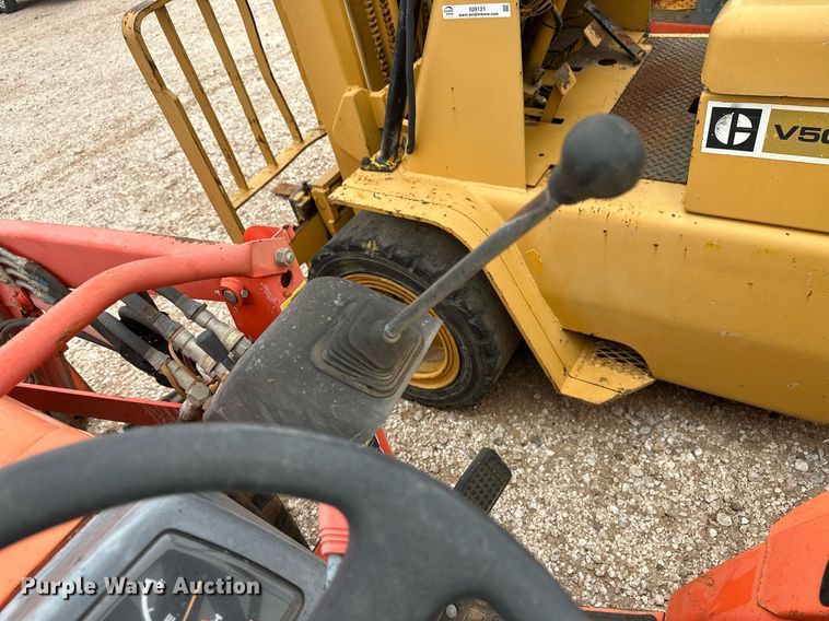 image for item IU9122 Kubota B7800  tractor