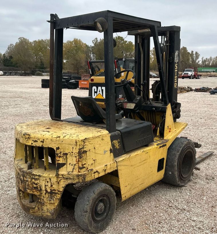 image for item IU9126 Hyster  forklift