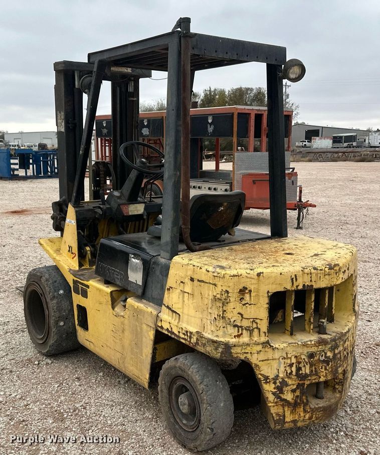 image for item IU9126 Hyster  forklift