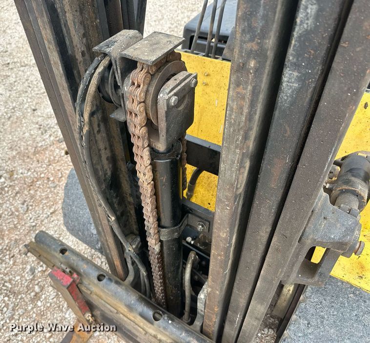 image for item IU9126 Hyster  forklift