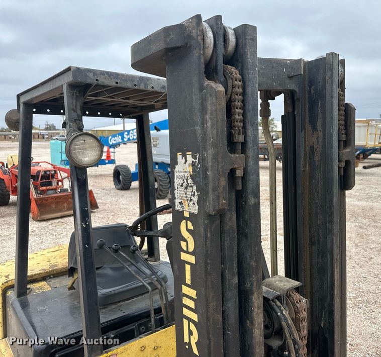 image for item IU9126 Hyster  forklift