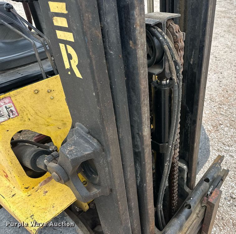 image for item IU9126 Hyster  forklift