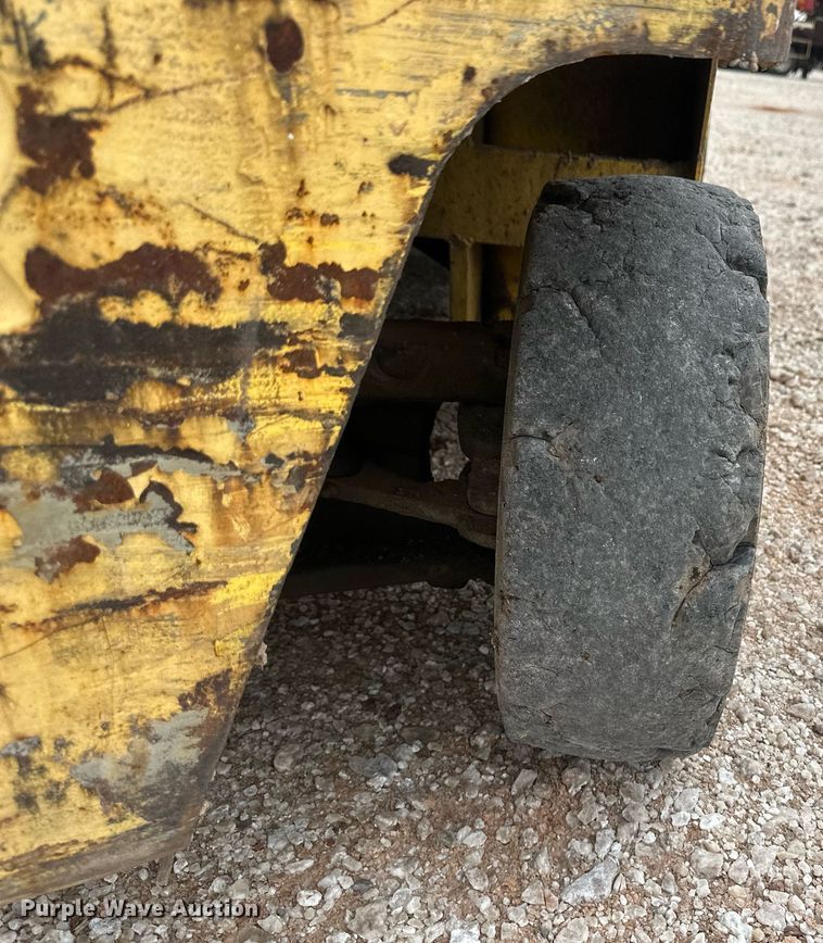 image for item IU9126 Hyster  forklift