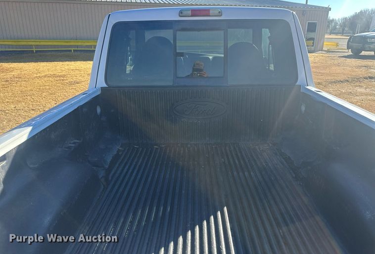 image for item IU9142 2003 Ford Ranger  SuperCab pickup truck
