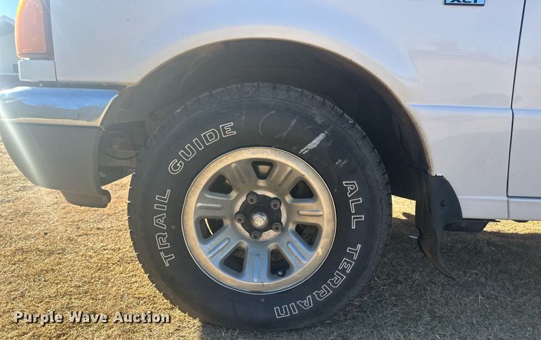 image for item IU9142 2003 Ford Ranger  SuperCab pickup truck