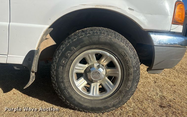 image for item IU9142 2003 Ford Ranger  SuperCab pickup truck