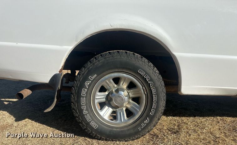 image for item IU9142 2003 Ford Ranger  SuperCab pickup truck