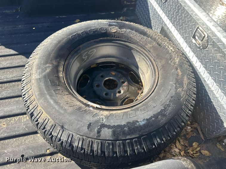 image for item IU9143 2000 Chevrolet Silverado 1500  Ext. Cab pickup truck