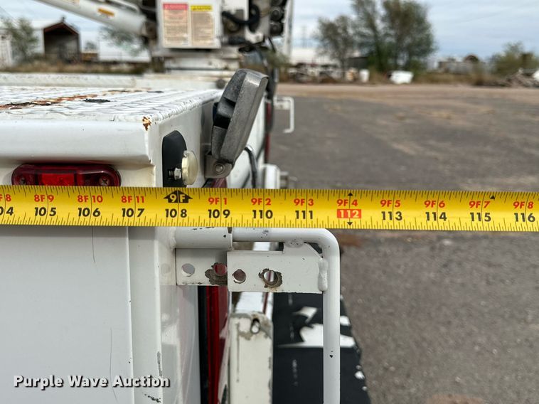 image for item JT9242 2018 Ford F350 Super Duty  Crew Cab utility bed pickup truck