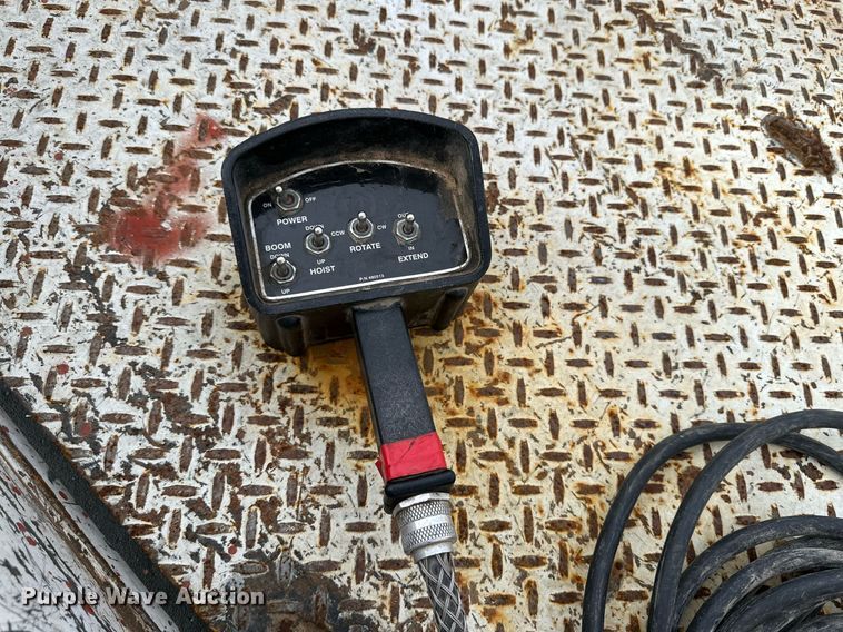 image for item JT9242 2018 Ford F350 Super Duty  Crew Cab utility bed pickup truck