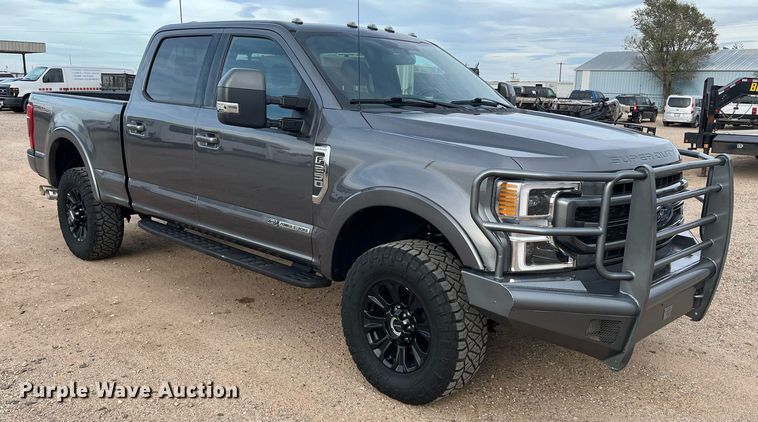 image for item JT9243 2022 Ford F250 Super Duty Lariat  Crew Cab pickup truck