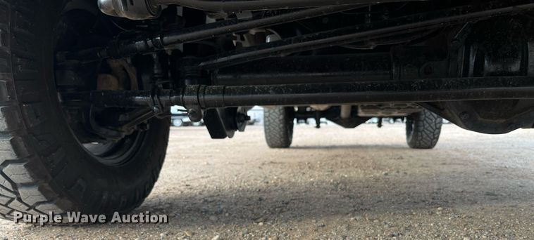 image for item JT9243 2022 Ford F250 Super Duty Lariat  Crew Cab pickup truck