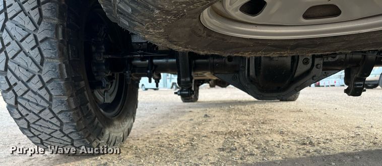 image for item JT9243 2022 Ford F250 Super Duty Lariat  Crew Cab pickup truck