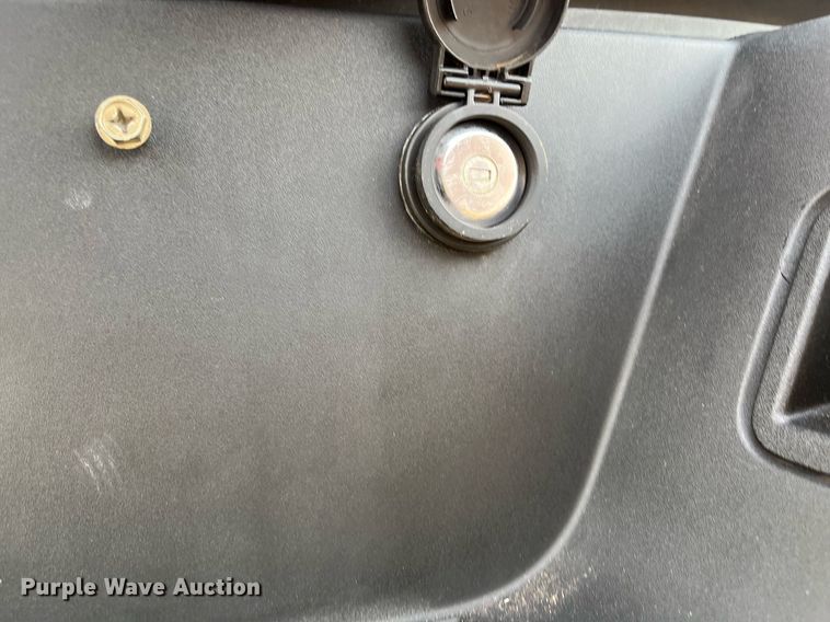 image for item JT9243 2022 Ford F250 Super Duty Lariat  Crew Cab pickup truck