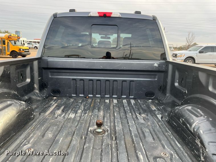 image for item JT9243 2022 Ford F250 Super Duty Lariat  Crew Cab pickup truck