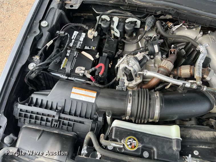 image for item JT9243 2022 Ford F250 Super Duty Lariat  Crew Cab pickup truck