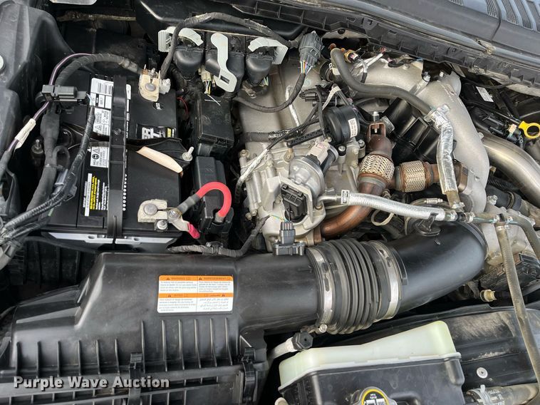 image for item JT9243 2022 Ford F250 Super Duty Lariat  Crew Cab pickup truck