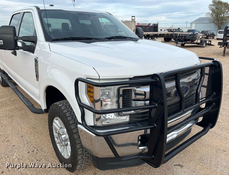 image for item JT9244 2019 Ford F250 Super Duty  Crew Cab pickup truck