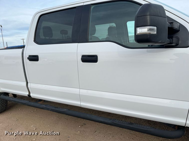 image for item JT9244 2019 Ford F250 Super Duty  Crew Cab pickup truck