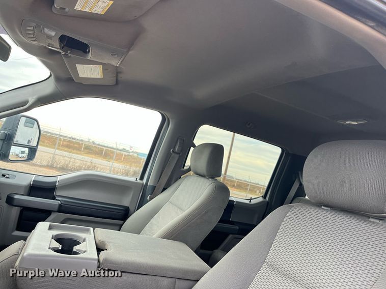 image for item JT9244 2019 Ford F250 Super Duty  Crew Cab pickup truck