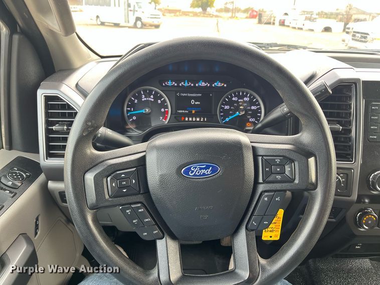 image for item JT9244 2019 Ford F250 Super Duty  Crew Cab pickup truck