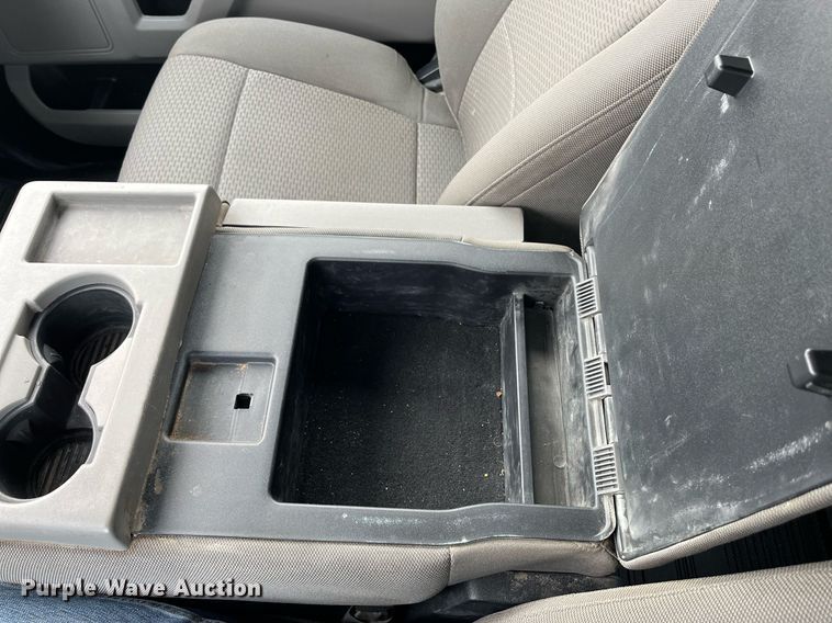 image for item JT9244 2019 Ford F250 Super Duty  Crew Cab pickup truck